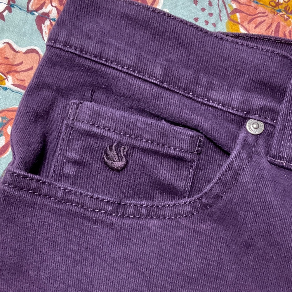 Gloria Vanderbilt Straight Leg Women's Jeans in Deep Purple - Picture 3 of 11